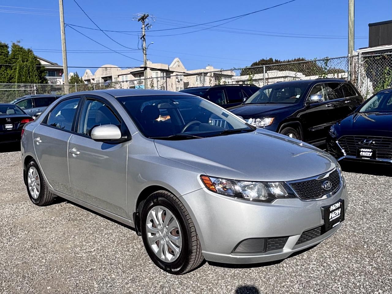 2011 Kia Forte FINANCING AVAILABLE Photo3