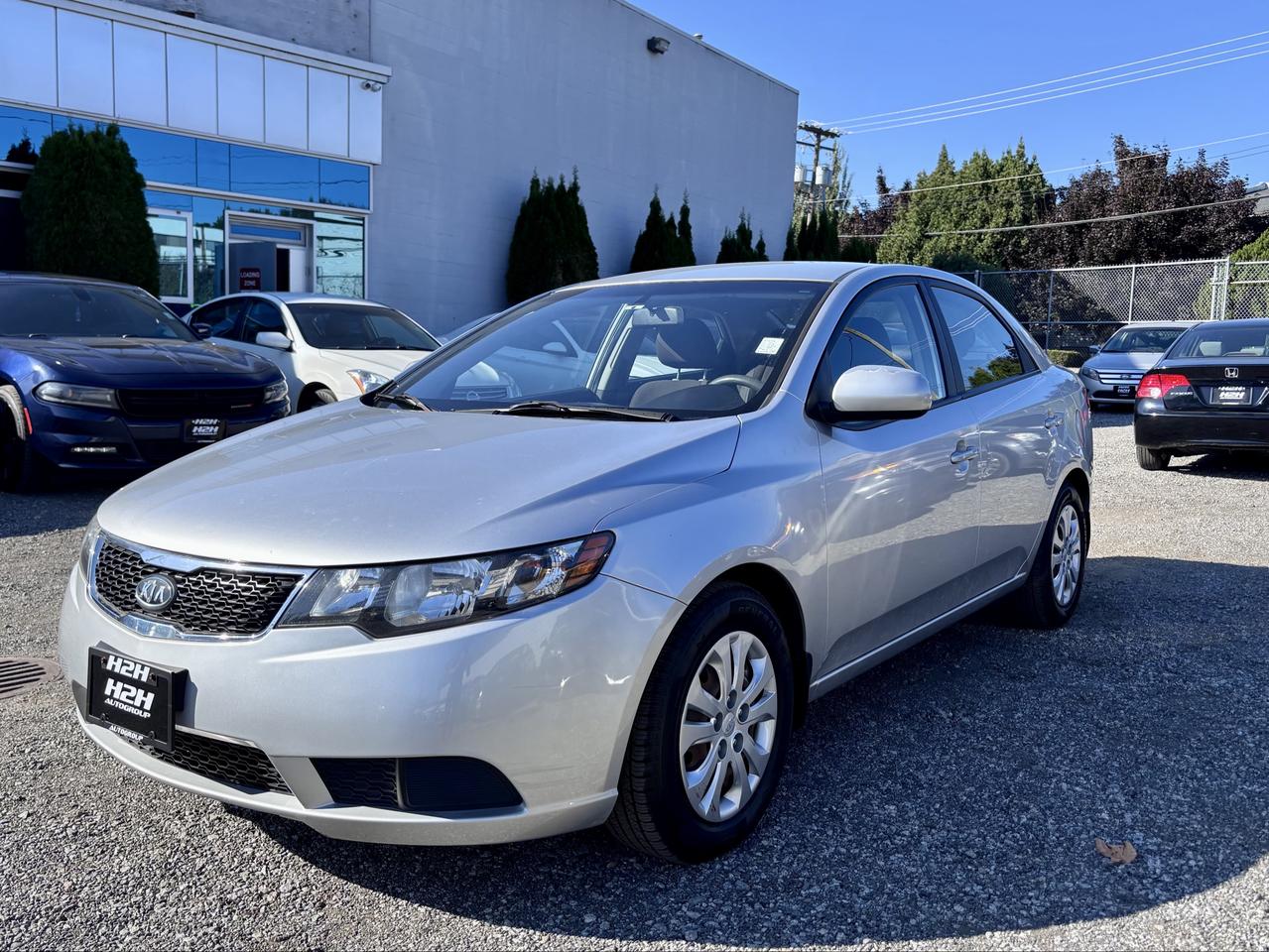 2011 Kia Forte FINANCING AVAILABLE Photo1