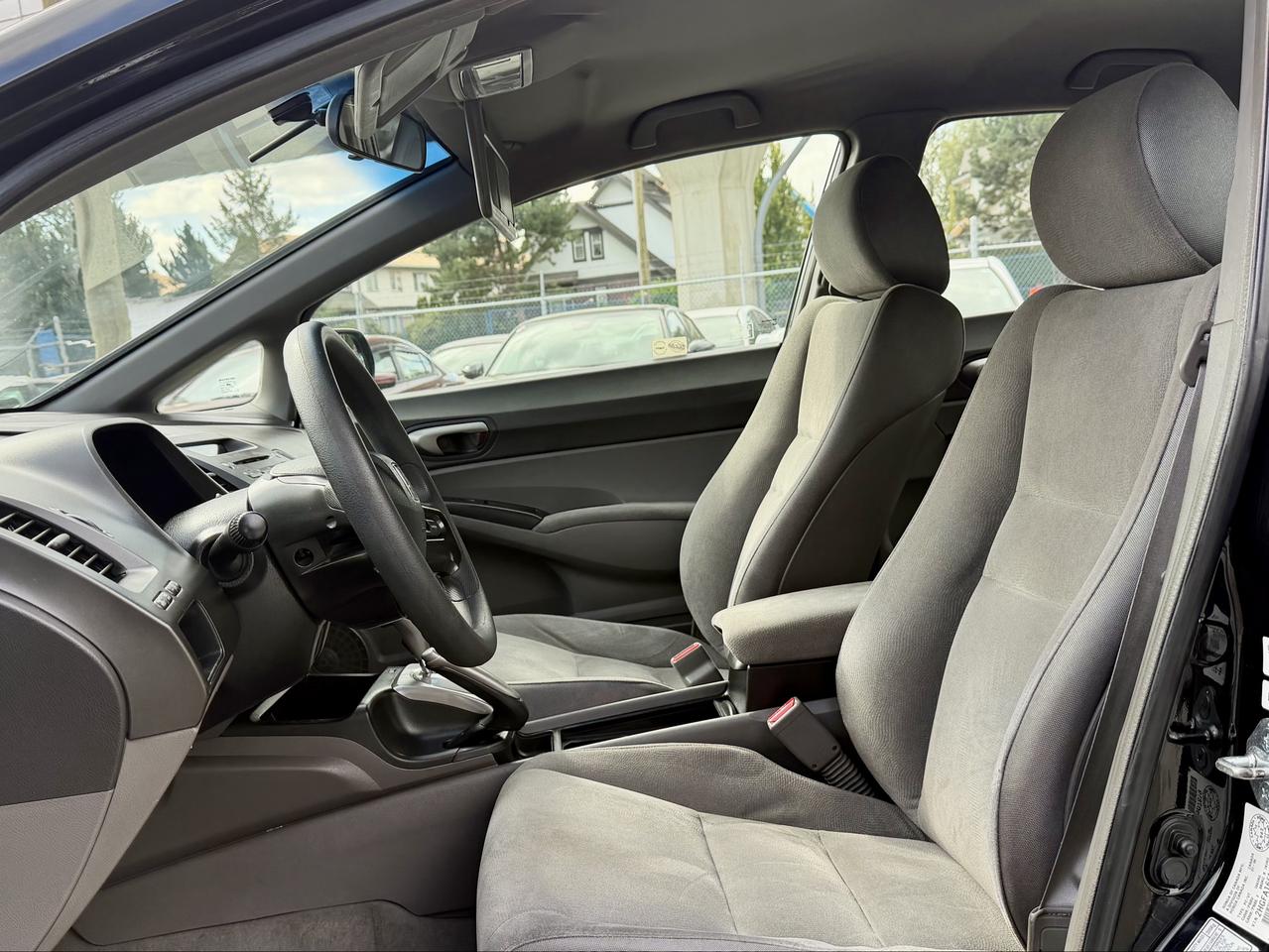2006 Honda Civic FINANCING AVAILABLE Photo9