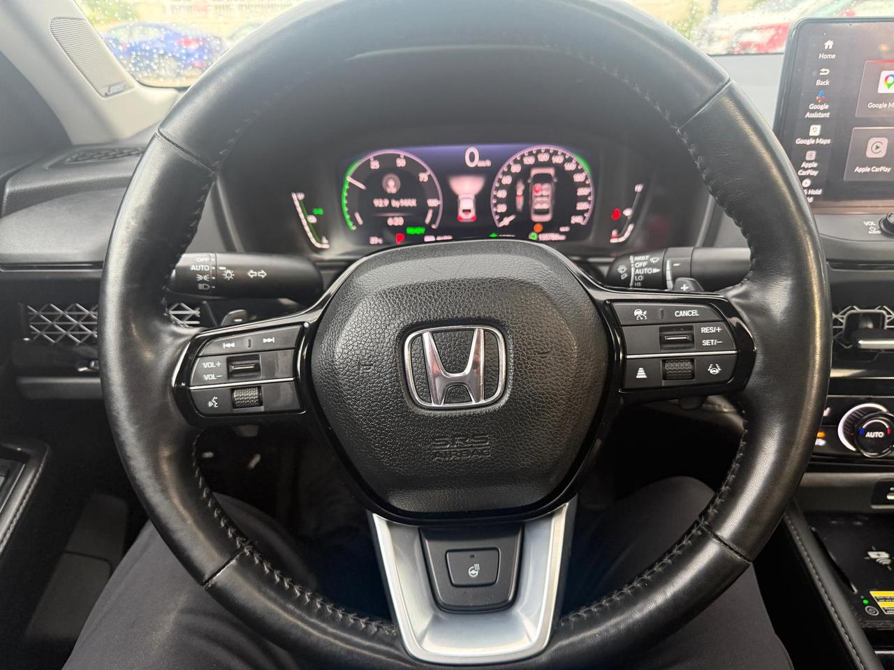 2025 Honda Accord Hybrid TOURING / ONE OWNER / HYBRID / LEATHER / ROOF Photo