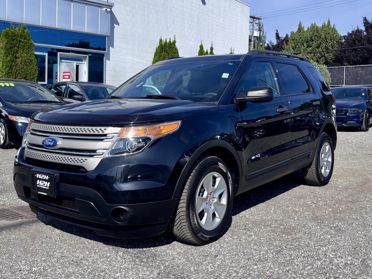 2012 Ford Explorer FINANCING AVAILABLE Photo1