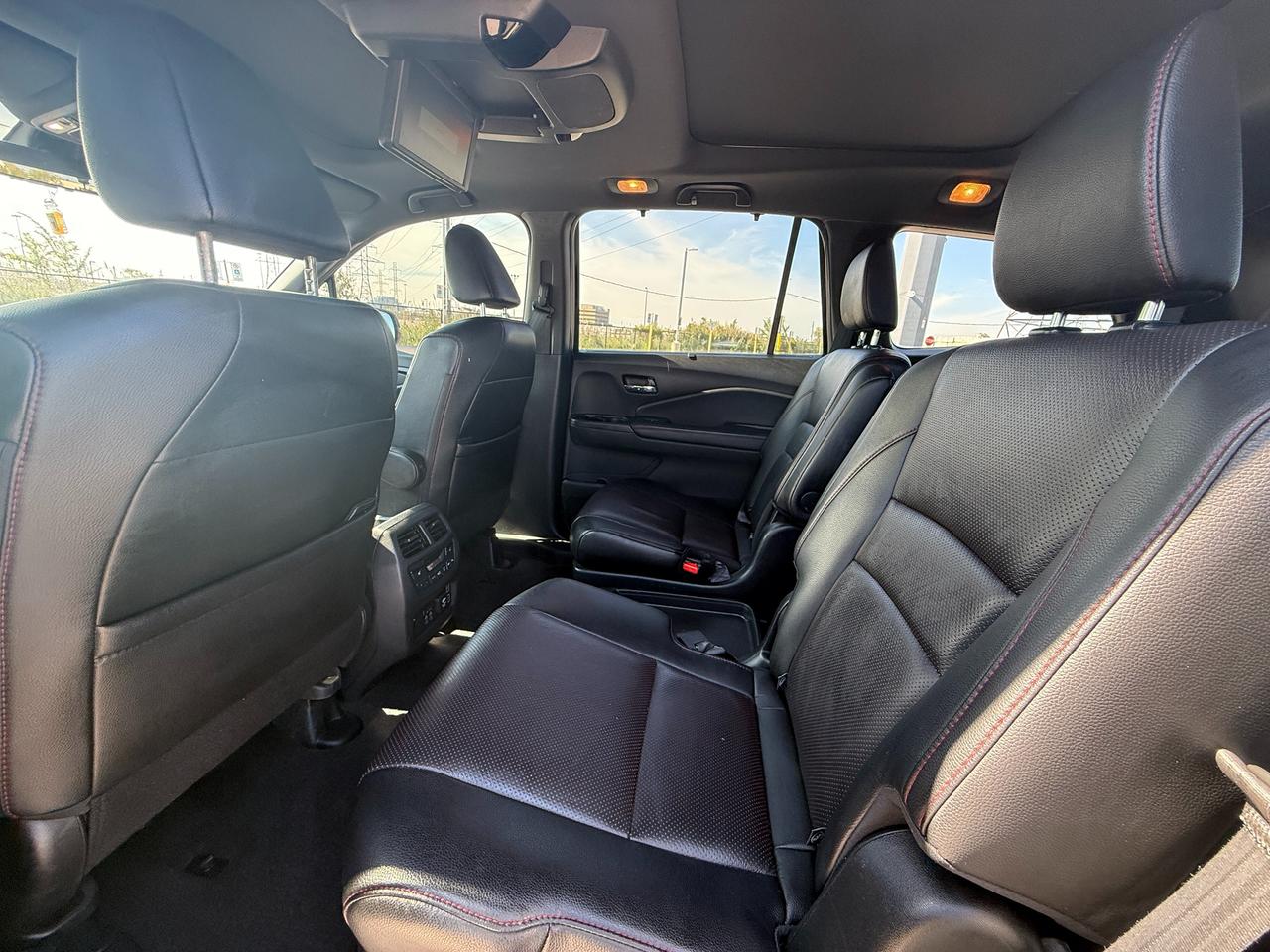 2019 Honda Pilot Black Edition Photo