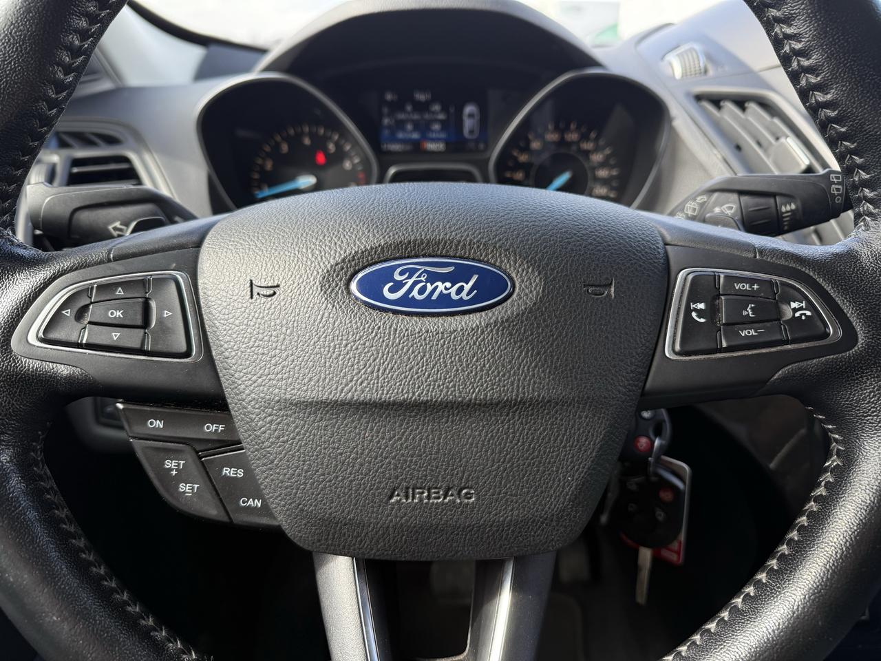 2017 Ford Escape SE | 4WD | Backup Camera | Heated Seats Photo