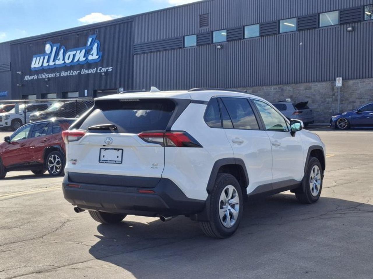 2021 Toyota RAV4 LE AWD | Heated Seats | Radar Cruise | CarPlay + Android | Rear Camera | and More ! Photo