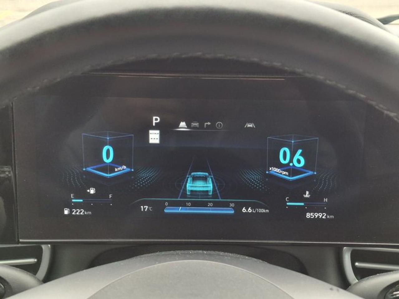 2024 Hyundai Elantra Luxury | Leather | Sunroof | Heated Seats + Steering | Remote Start | CarPlay + Android | and More ! Photo