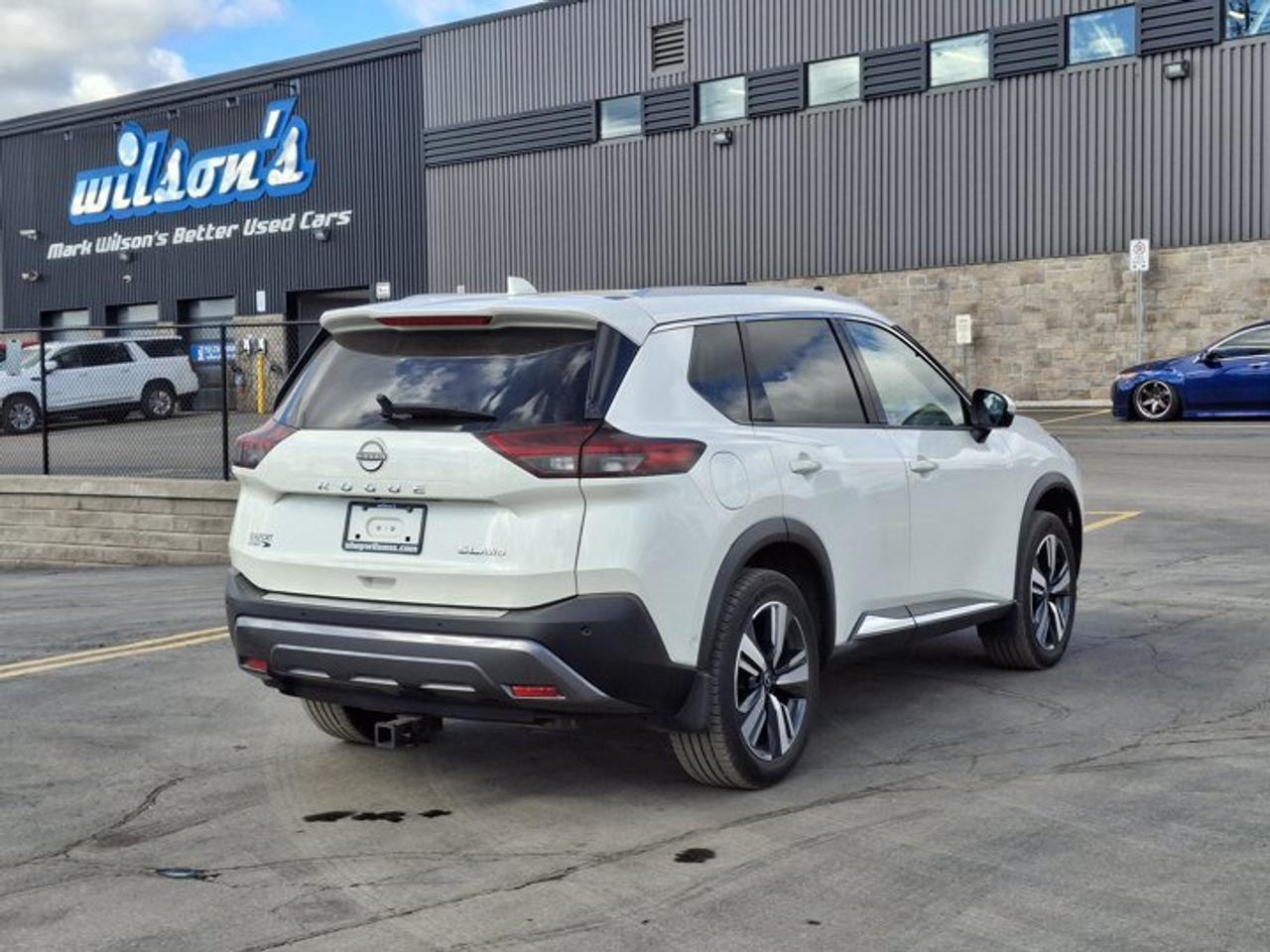 2023 Nissan Rogue SL AWD | Leather | Sunroof | Nav | 360 Camera | Smart Cruise | Heated Wheel + Seats | and More ! Photo