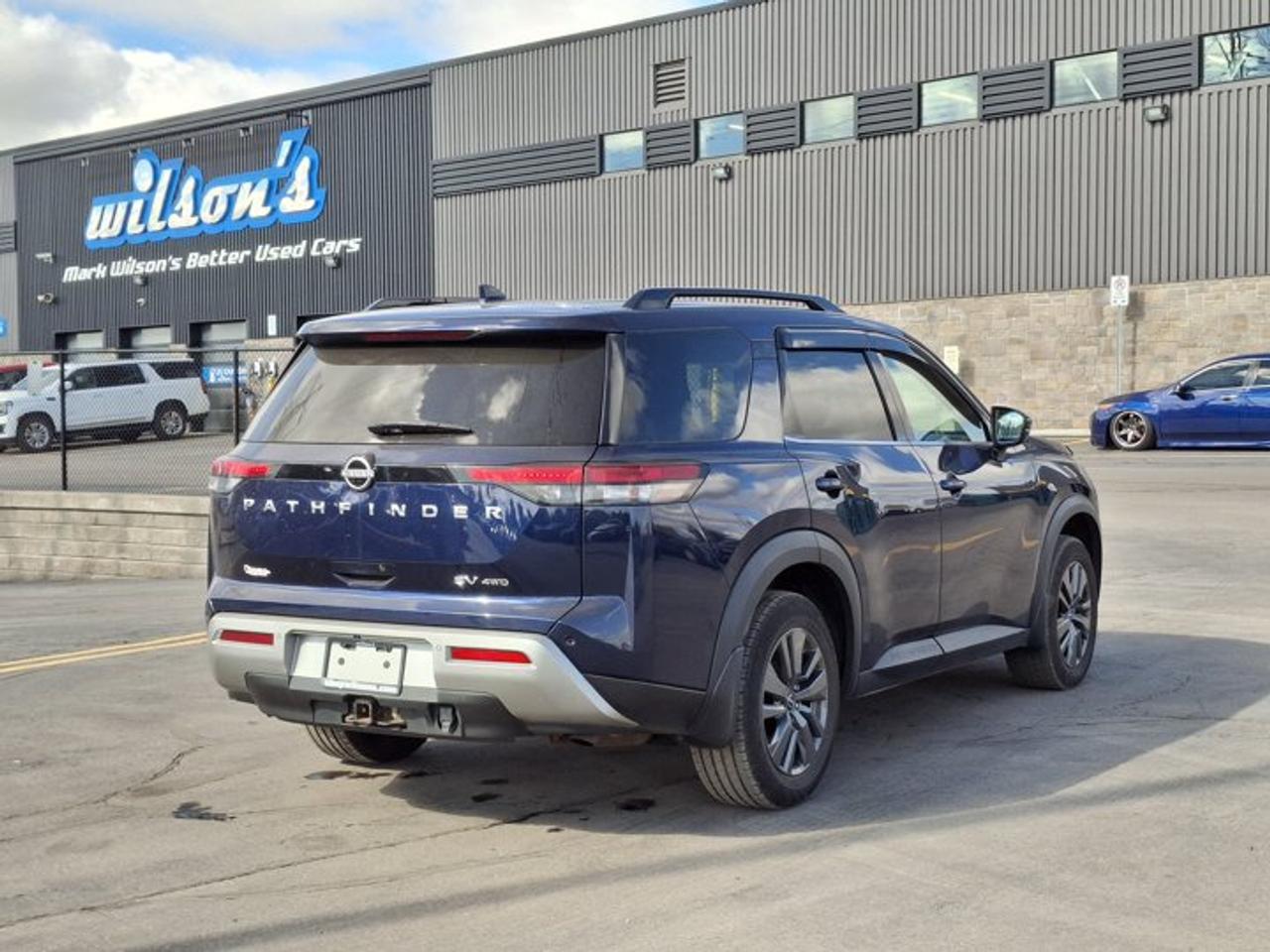 2022 Nissan Pathfinder SV 4WD | Panoramic Sunroof | 360 Camera | Heated Wheel + Seats | Adaptive Cruise | Power Seat & More Photo