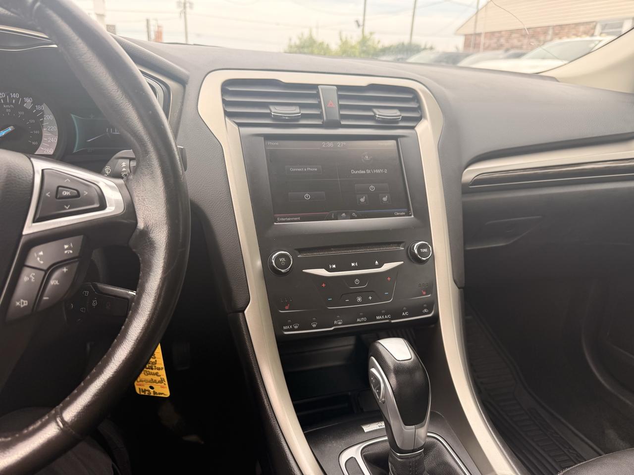 2013 Ford Fusion SE | Leather | Backup Cam Photo