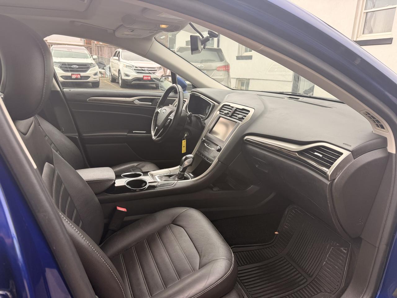 2013 Ford Fusion SE | Leather | Backup Cam Photo