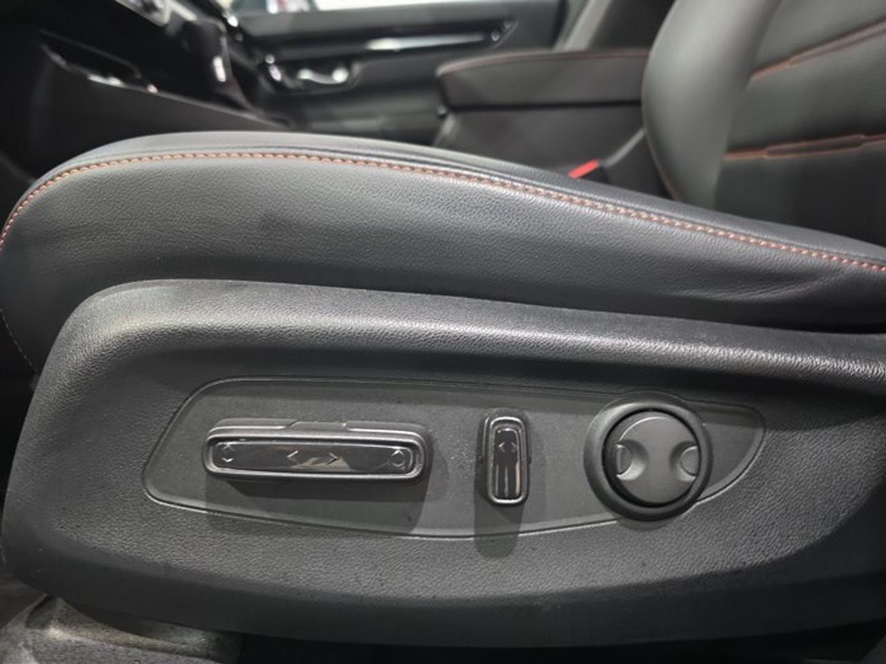 2023 Honda CR-V Hybrid Sport Touring Photo