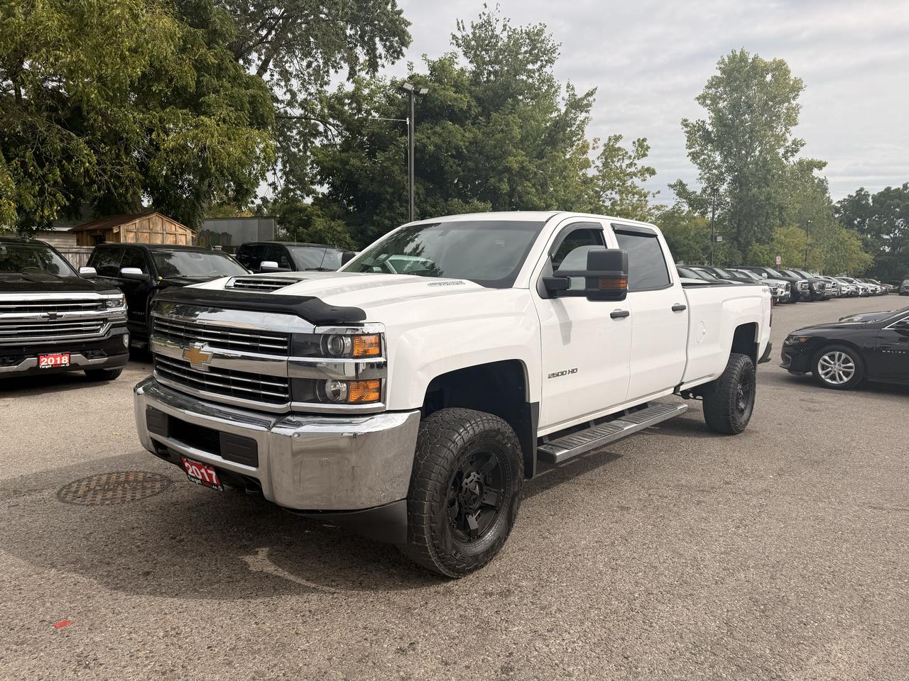 2017 Chevrolet Silverado 2500 Crew Cab | Duramax Diesel | Long Box Photo2