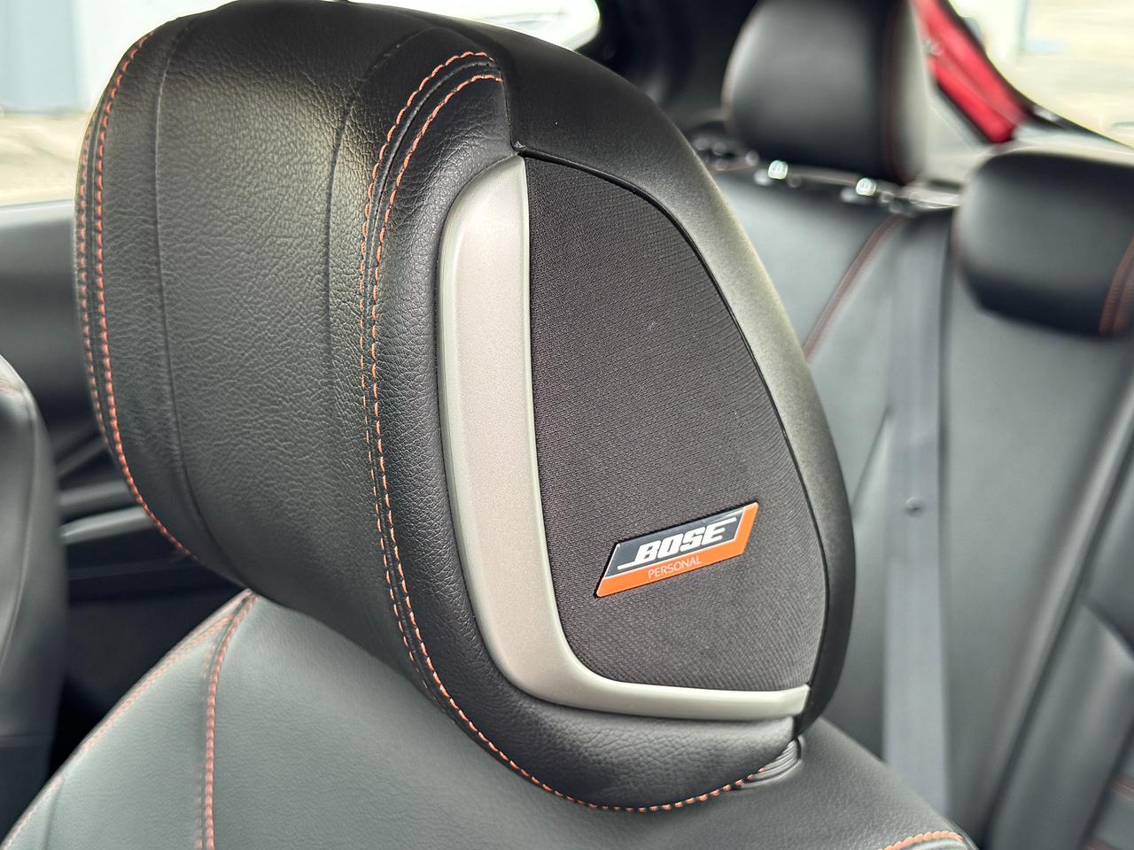 2019 Nissan Kicks SR+ONE OWNER+CLEAN CARFAX+LEATHER+360 Camera Photo