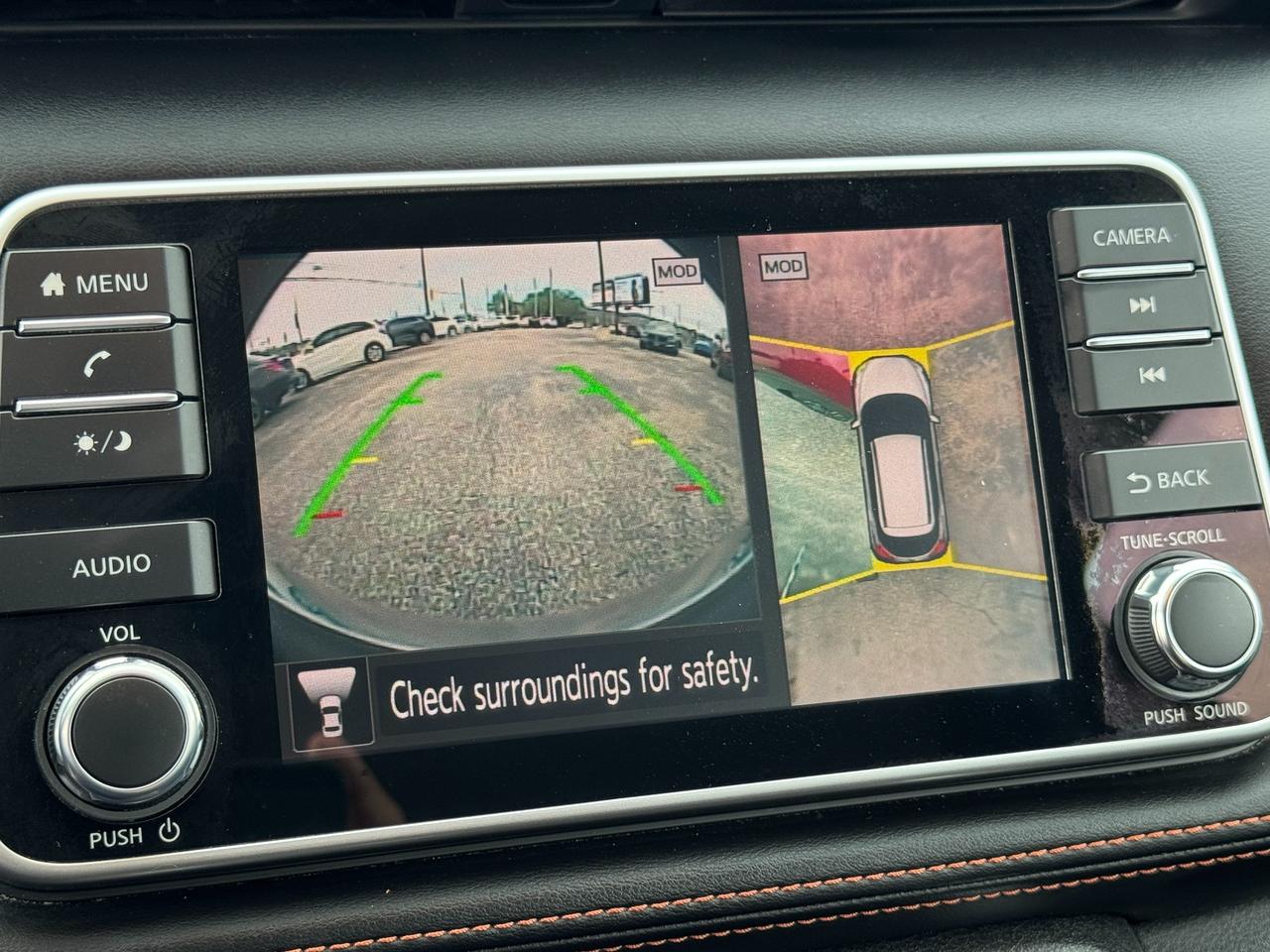 2019 Nissan Kicks SR+ONE OWNER+CLEAN CARFAX+LEATHER+360 Camera Photo