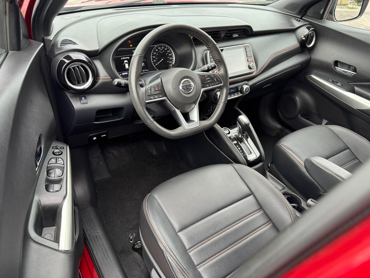 2019 Nissan Kicks SR+ONE OWNER+CLEAN CARFAX+LEATHER+360 Camera Photo