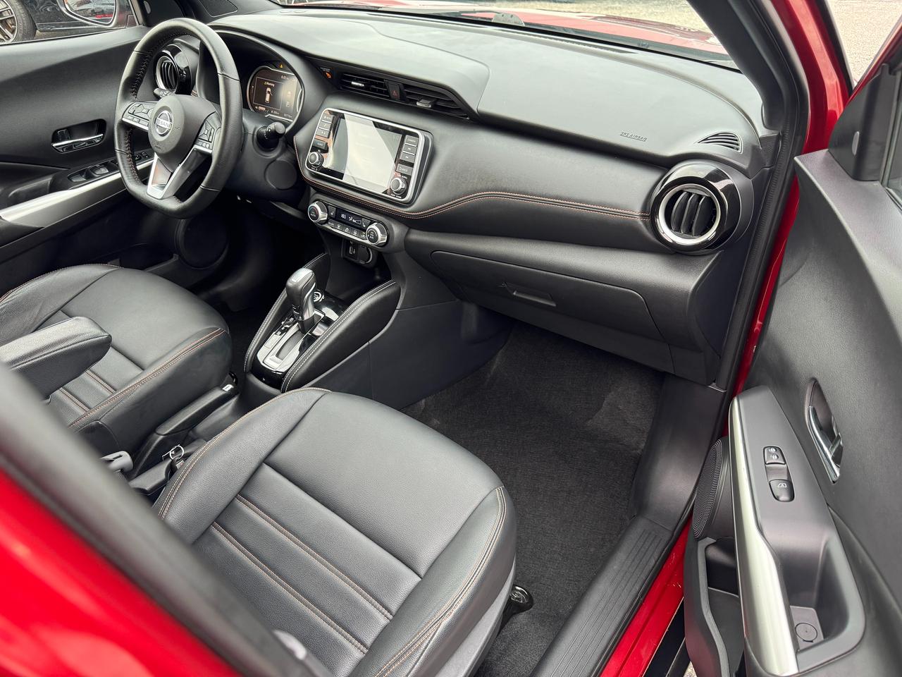 2019 Nissan Kicks SR+ONE OWNER+CLEAN CARFAX+LEATHER+360 Camera Photo