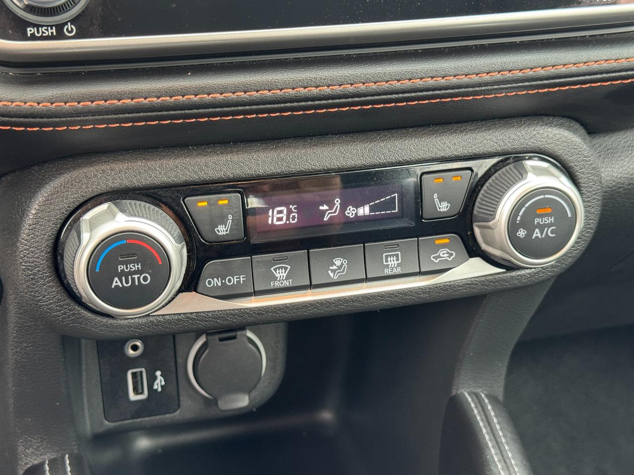 2019 Nissan Kicks SR+ONE OWNER+CLEAN CARFAX+LEATHER+360 Camera Photo