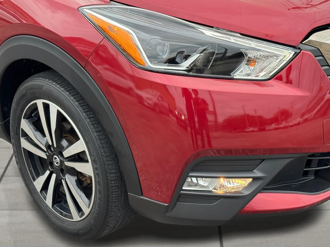 2019 Nissan Kicks SR+ONE OWNER+CLEAN CARFAX+LEATHER+360 Camera Photo