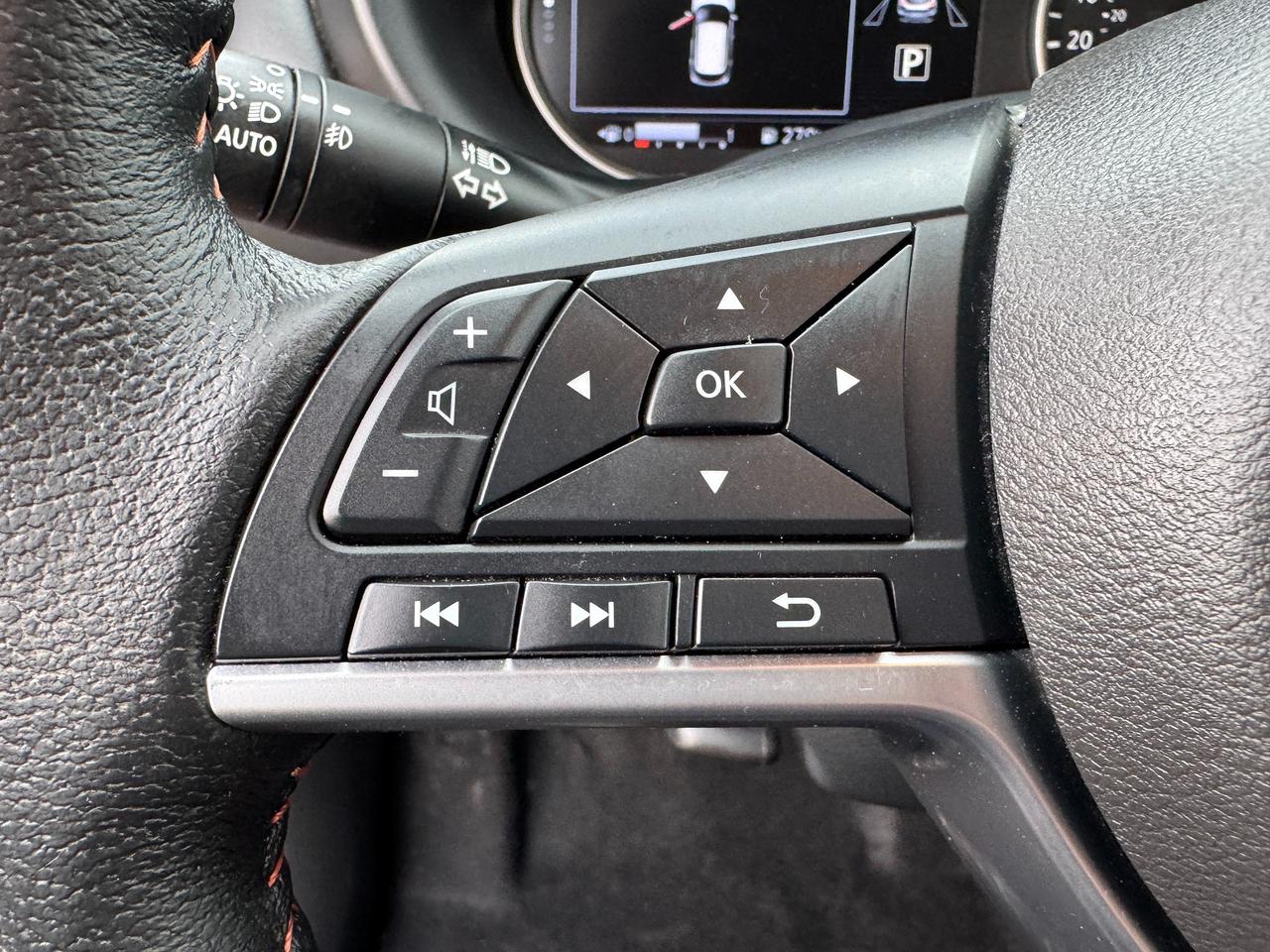 2019 Nissan Kicks SR+ONE OWNER+CLEAN CARFAX+LEATHER+360 Camera Photo