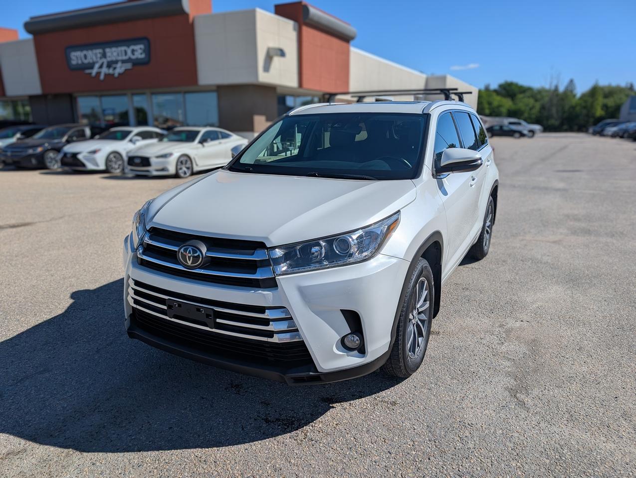 2017 Toyota Highlander XLE | Leather | Blind Spot | Heated Seats - Photo #1