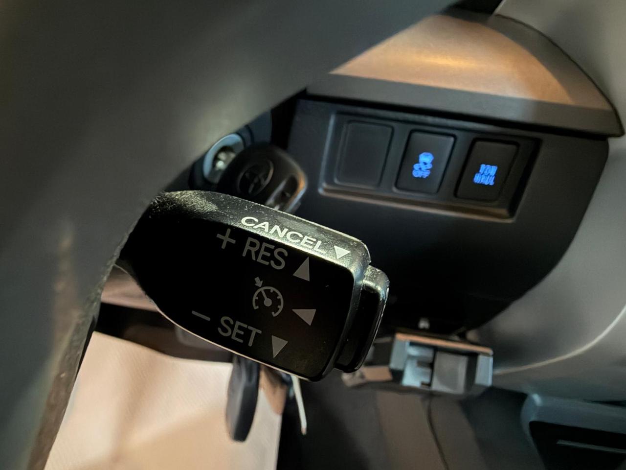 2015 Toyota Tundra 8FT BOX  5.7L V8 | BACK UP CAM| POWERED SEATS Photo