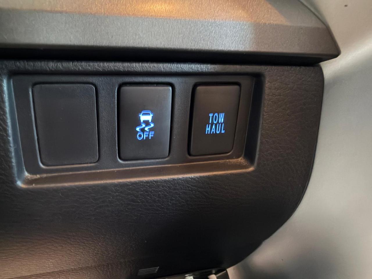 2015 Toyota Tundra 8FT BOX  5.7L V8 | BACK UP CAM| POWERED SEATS Photo