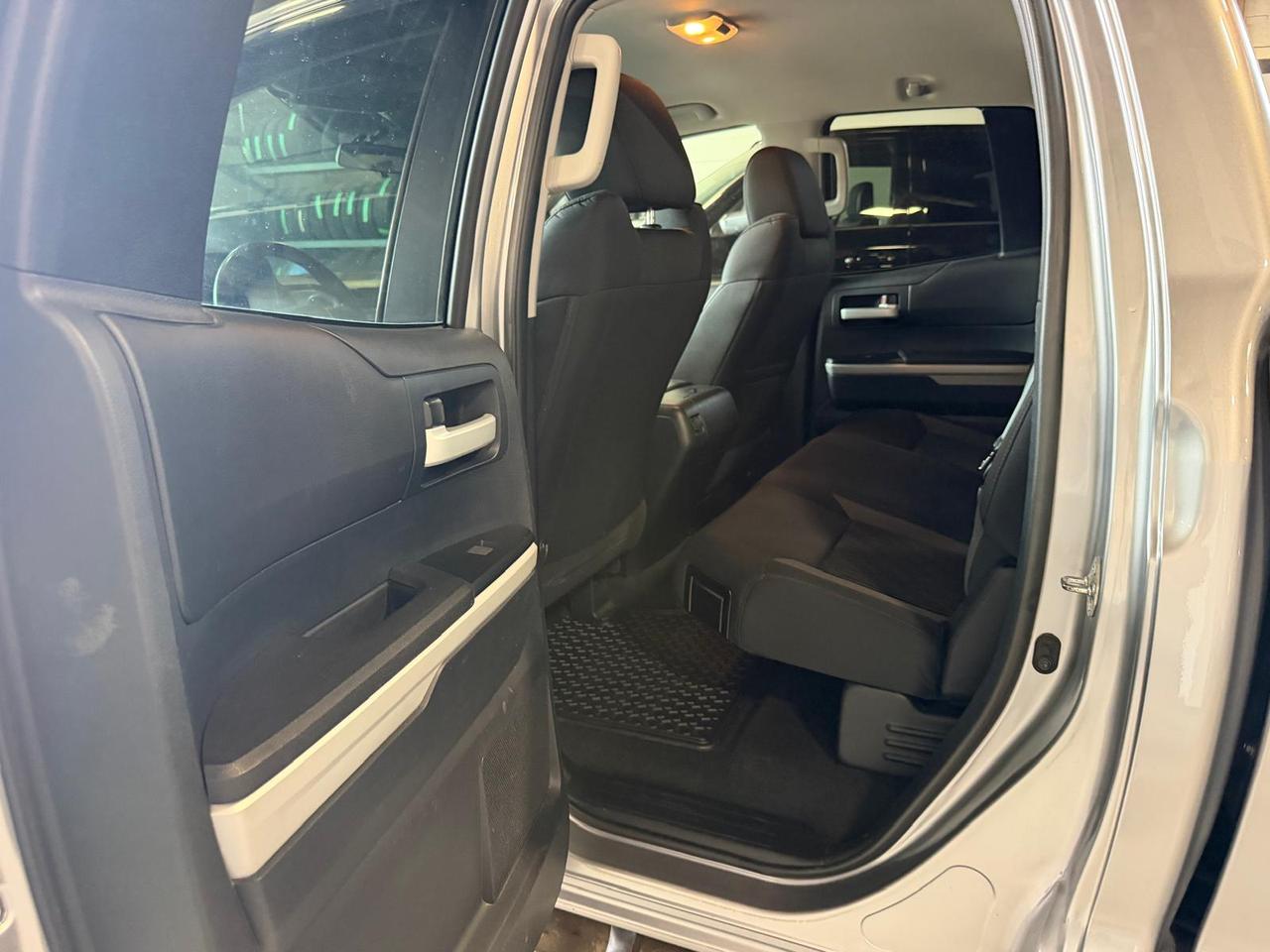 2015 Toyota Tundra 8FT BOX  5.7L V8 | BACK UP CAM| POWERED SEATS Photo