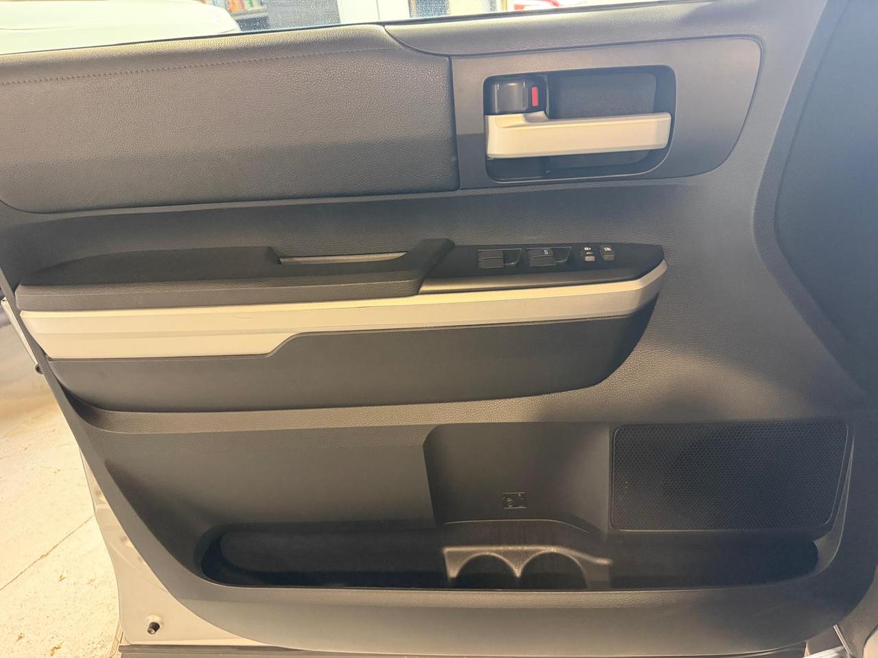 2015 Toyota Tundra 8FT BOX  5.7L V8 | BACK UP CAM| POWERED SEATS Photo