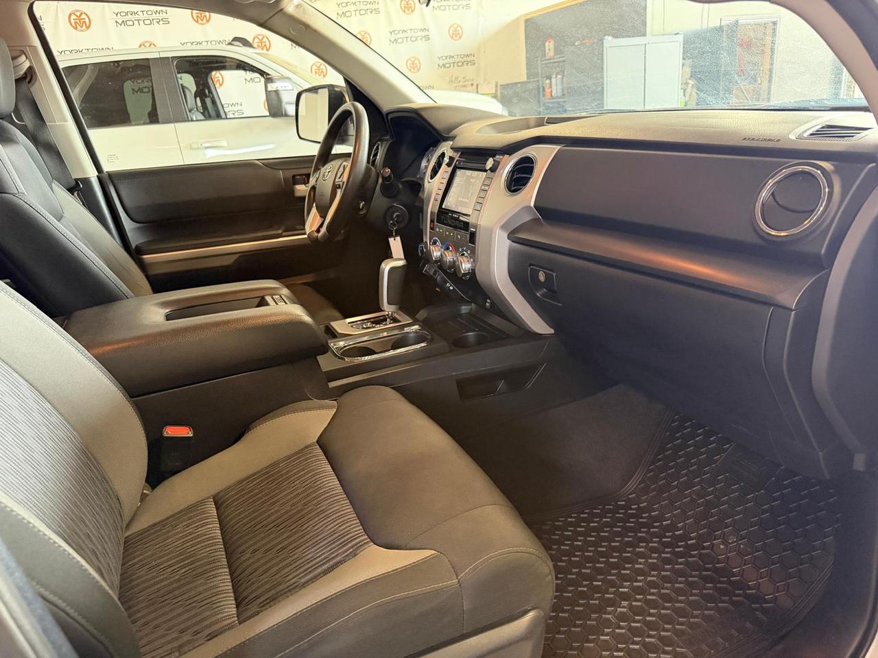 2015 Toyota Tundra 8FT BOX  5.7L V8 | BACK UP CAM| POWERED SEATS Photo