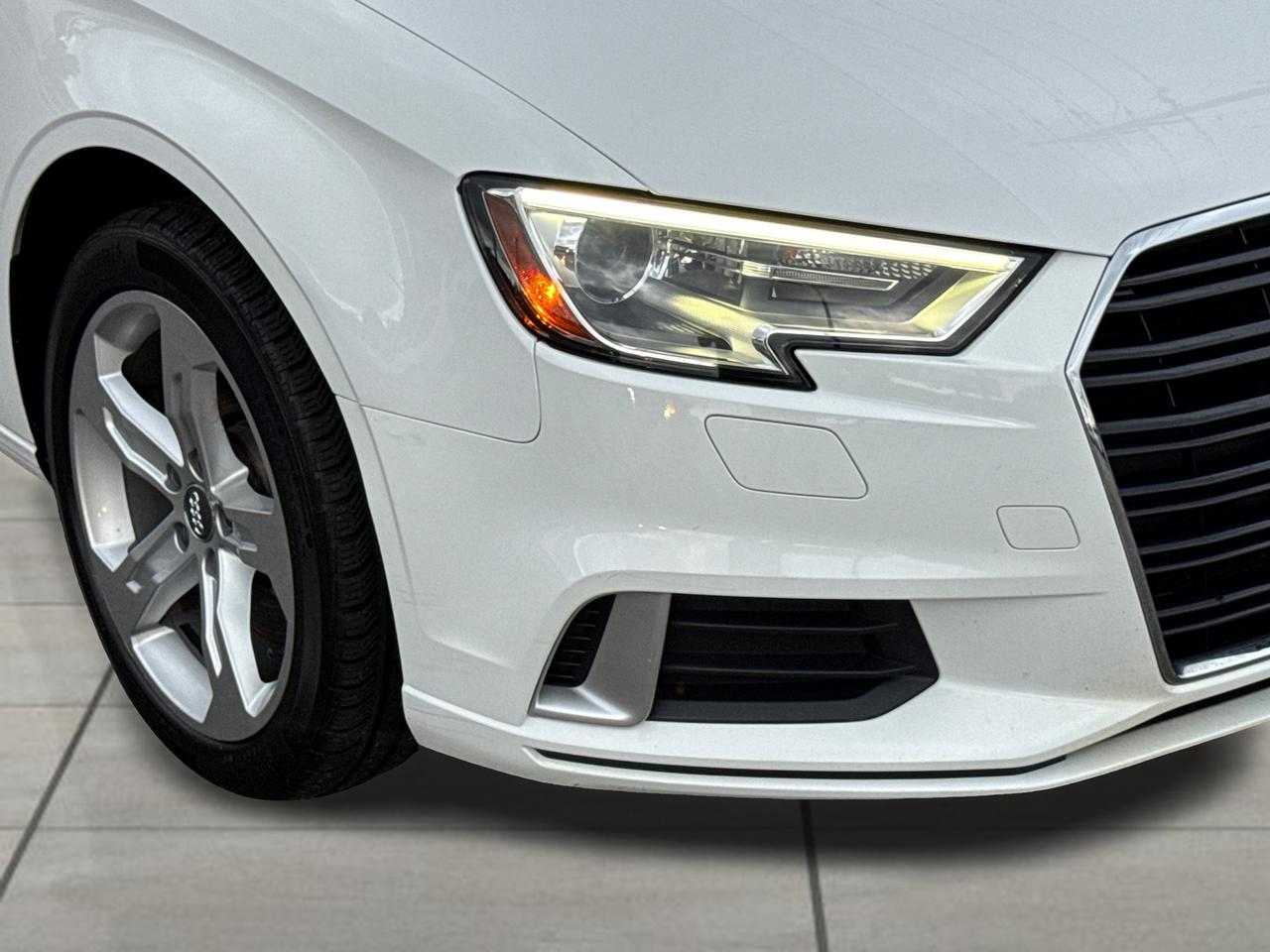 2017 Audi A3 2.0T Komfort+CLEAN CARFAX+Camera+Leather+Roof Photo