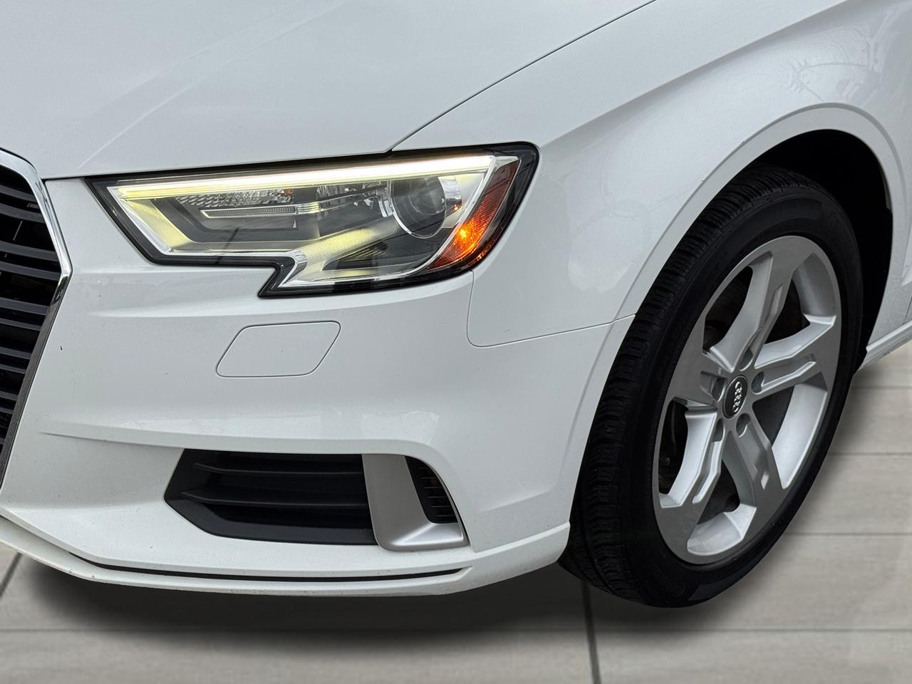 2017 Audi A3 2.0T Komfort+CLEAN CARFAX+Camera+Leather+Roof Photo