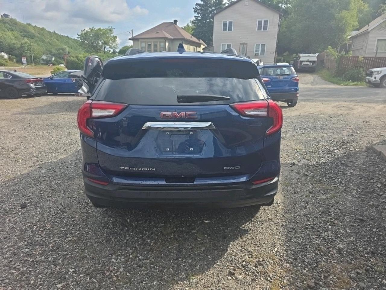 2022 GMC Terrain SLE AWD Photo