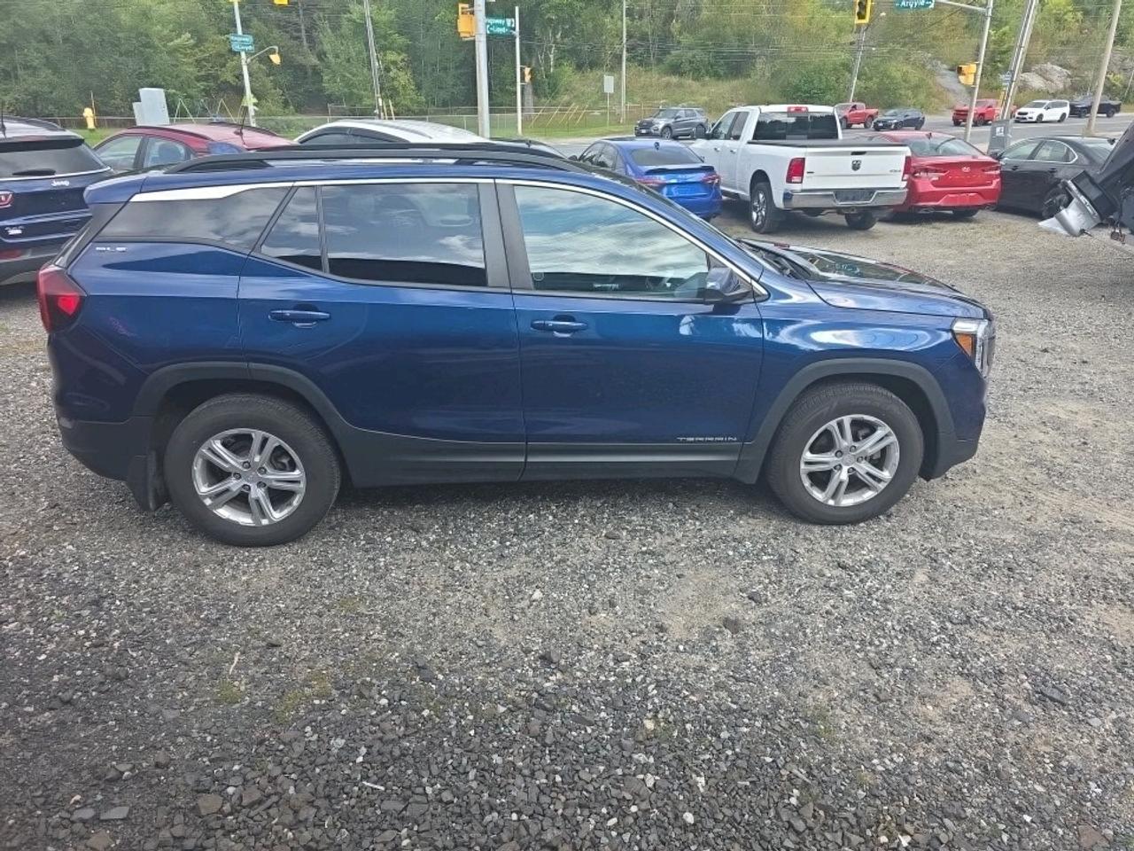 2022 GMC Terrain SLE AWD Photo