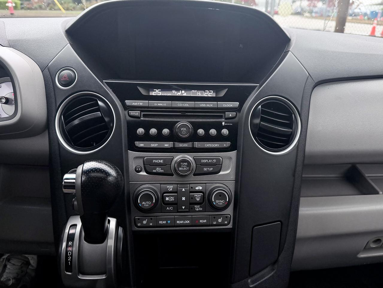 2012 Honda Pilot FINANCING AVAILABLE Photo12