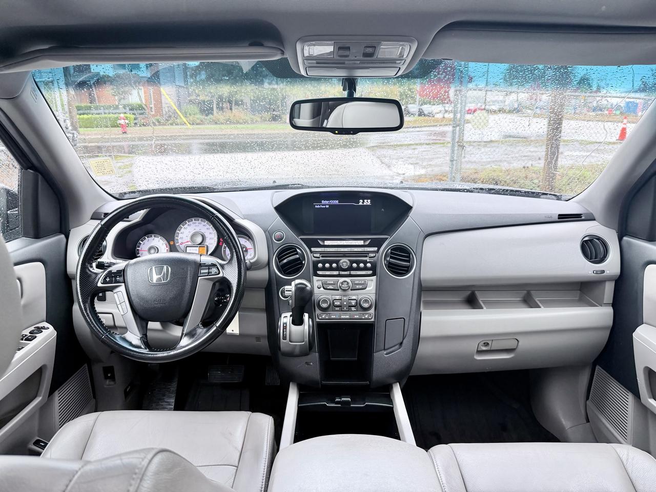 2012 Honda Pilot FINANCING AVAILABLE Photo10