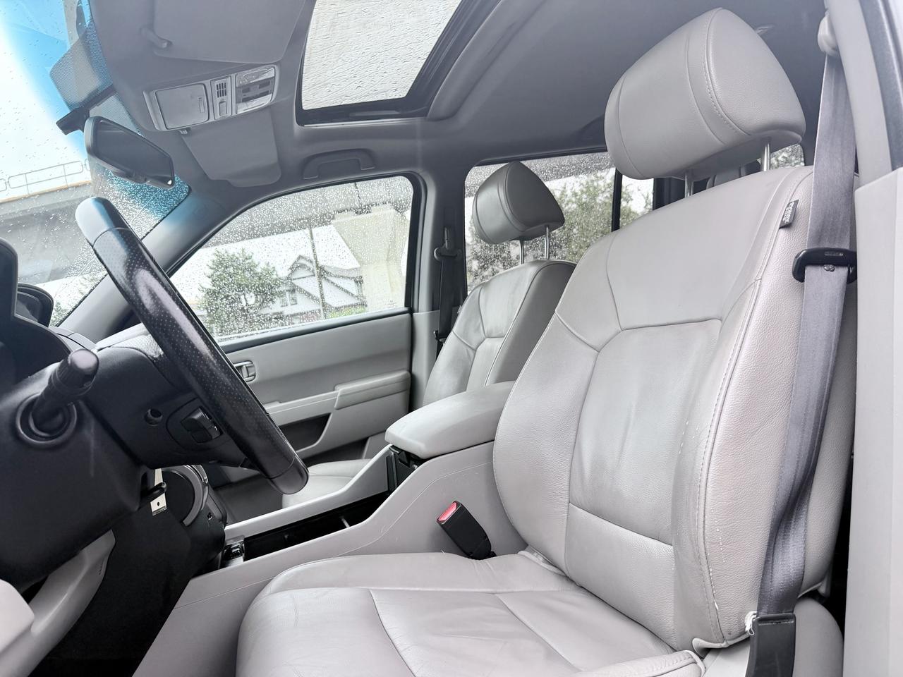 2012 Honda Pilot FINANCING AVAILABLE Photo9