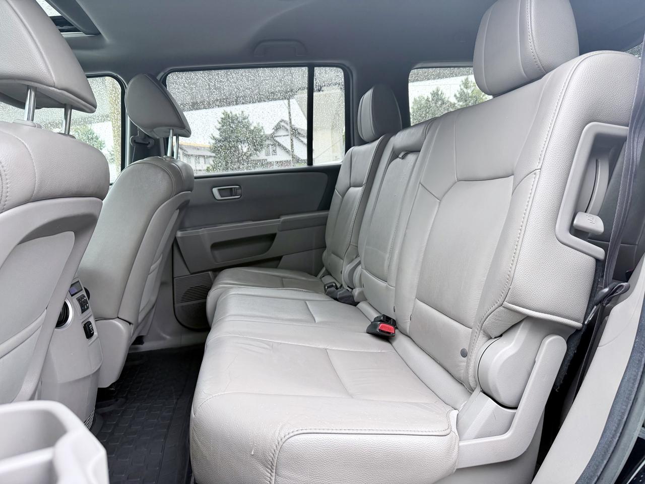 2012 Honda Pilot FINANCING AVAILABLE Photo14