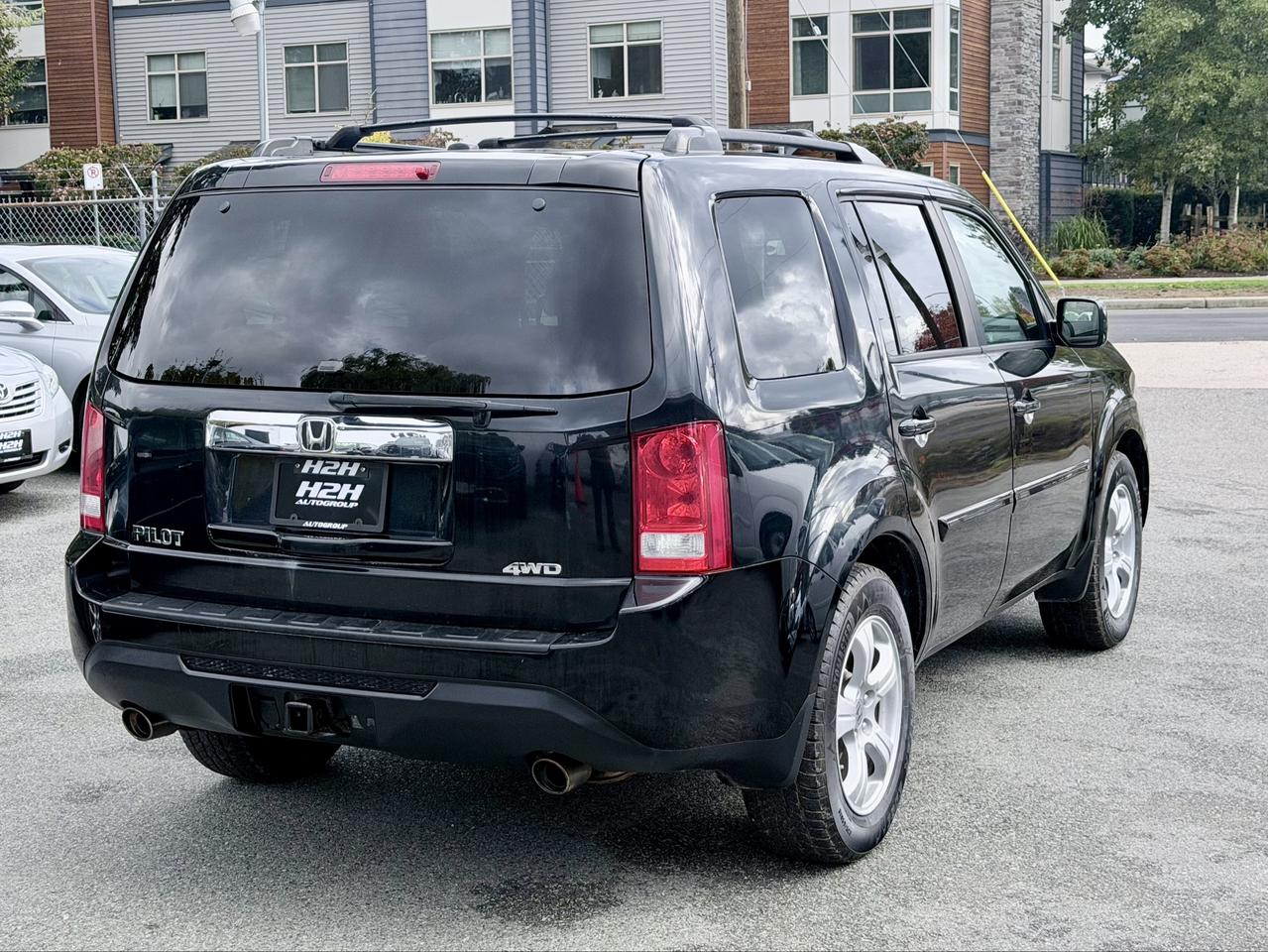 2012 Honda Pilot FINANCING AVAILABLE Photo5