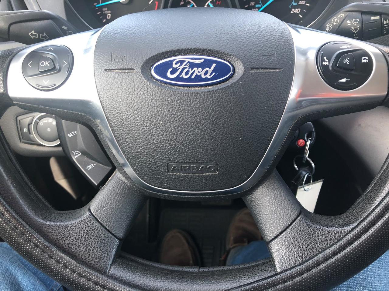 2015 Ford Escape SE, CERTIFIED WITH 3 YRS WARRANTY INCLUDED Photo