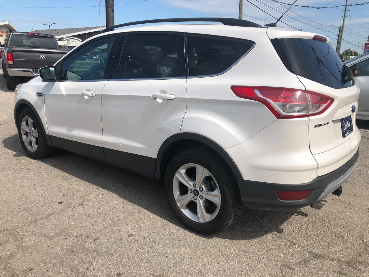 2015 Ford Escape SE, CERTIFIED WITH 3 YRS WARRANTY INCLUDED Photo