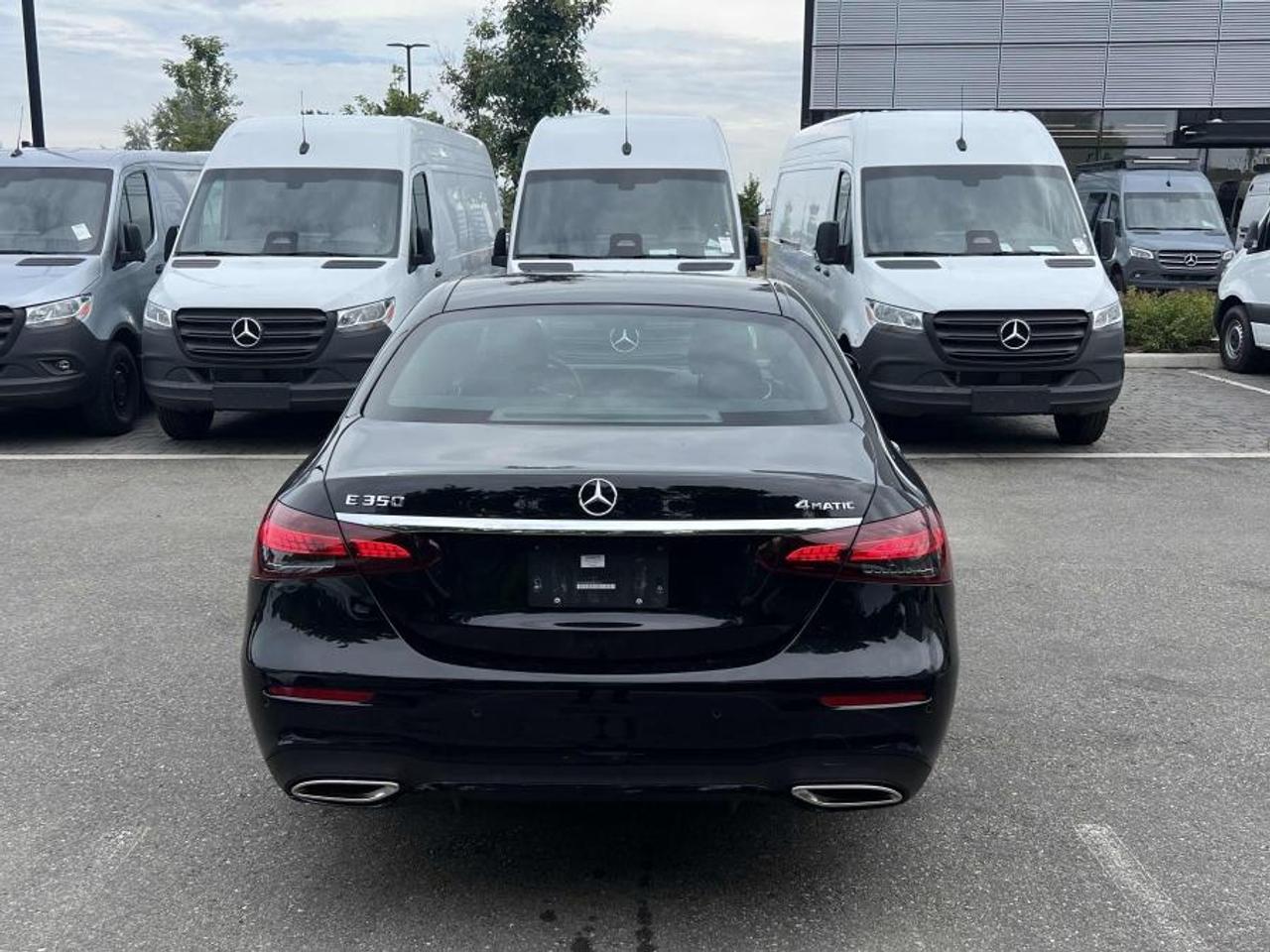2022 Mercedes-Benz E-Class E 350 4MATIC/Intelligent Drive/Night/Premium/Tech - Photo #3