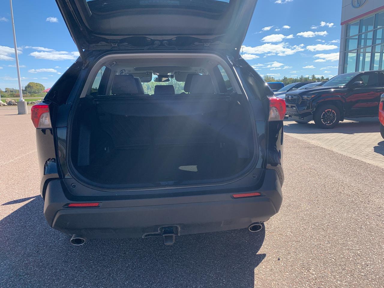 2024 Toyota RAV4 XLE Photo