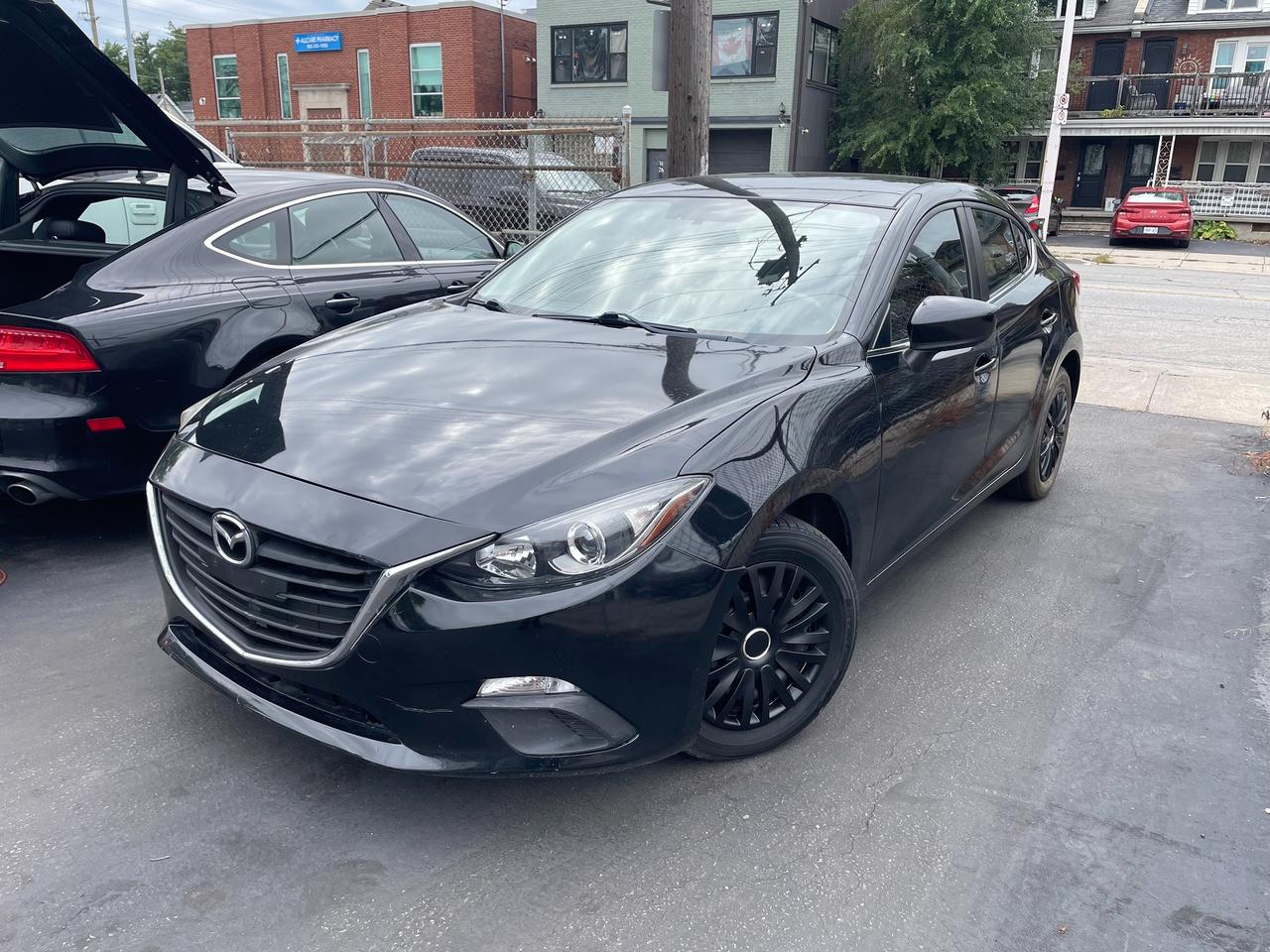 2015 Mazda MAZDA3 GS *MANUAL, BACKUP CAMERA, HEATED SEATS* - Photo #1