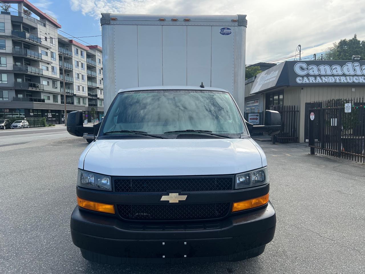 2023 Chevrolet Express Commercial Cutaway 4500 Van 177" Photo