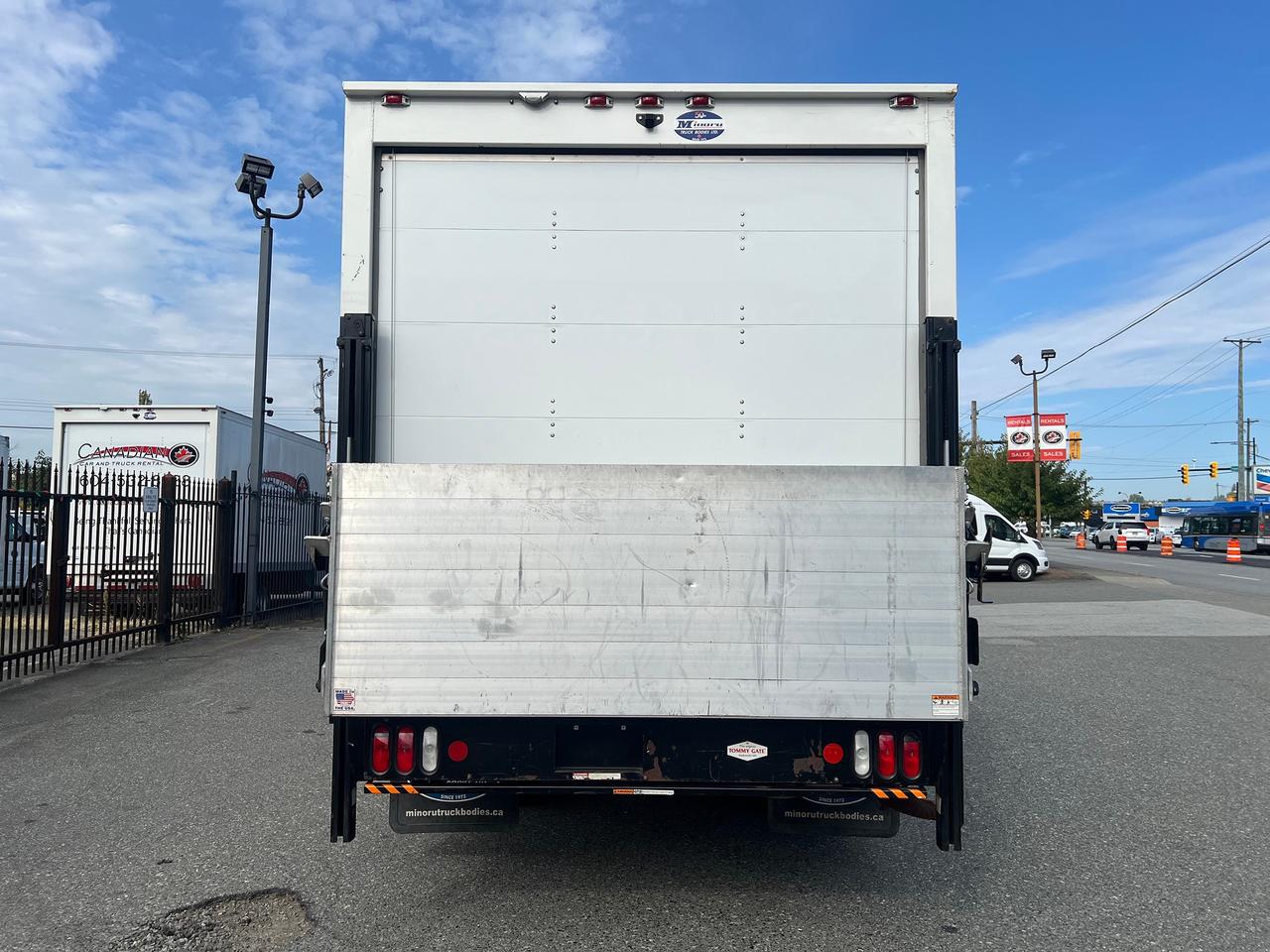 2023 Chevrolet Express Commercial Cutaway 4500 Van 177" Photo