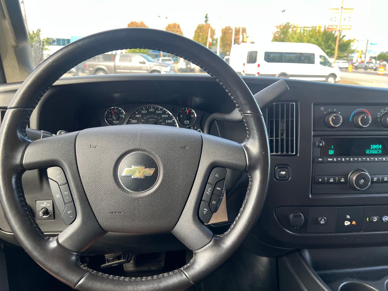 2023 Chevrolet Express Commercial Cutaway 4500 Van 177" Photo