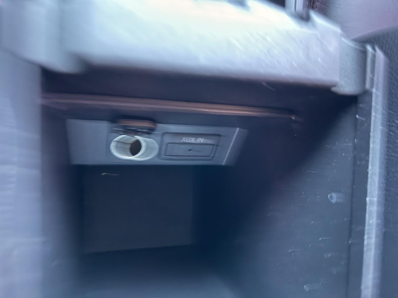 2012 Mazda MAZDA3 4dr Sdn Man GT Photo