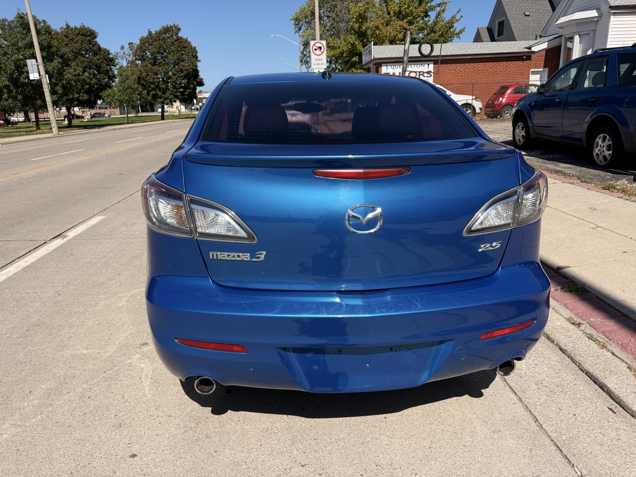 2012 Mazda MAZDA3 4dr Sdn Man GT Photo