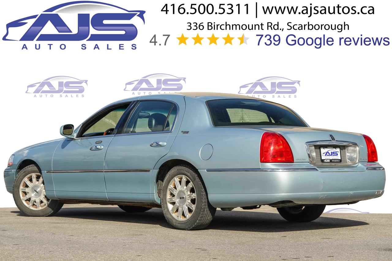 2009 Lincoln Town Car Signature Limited Photo4