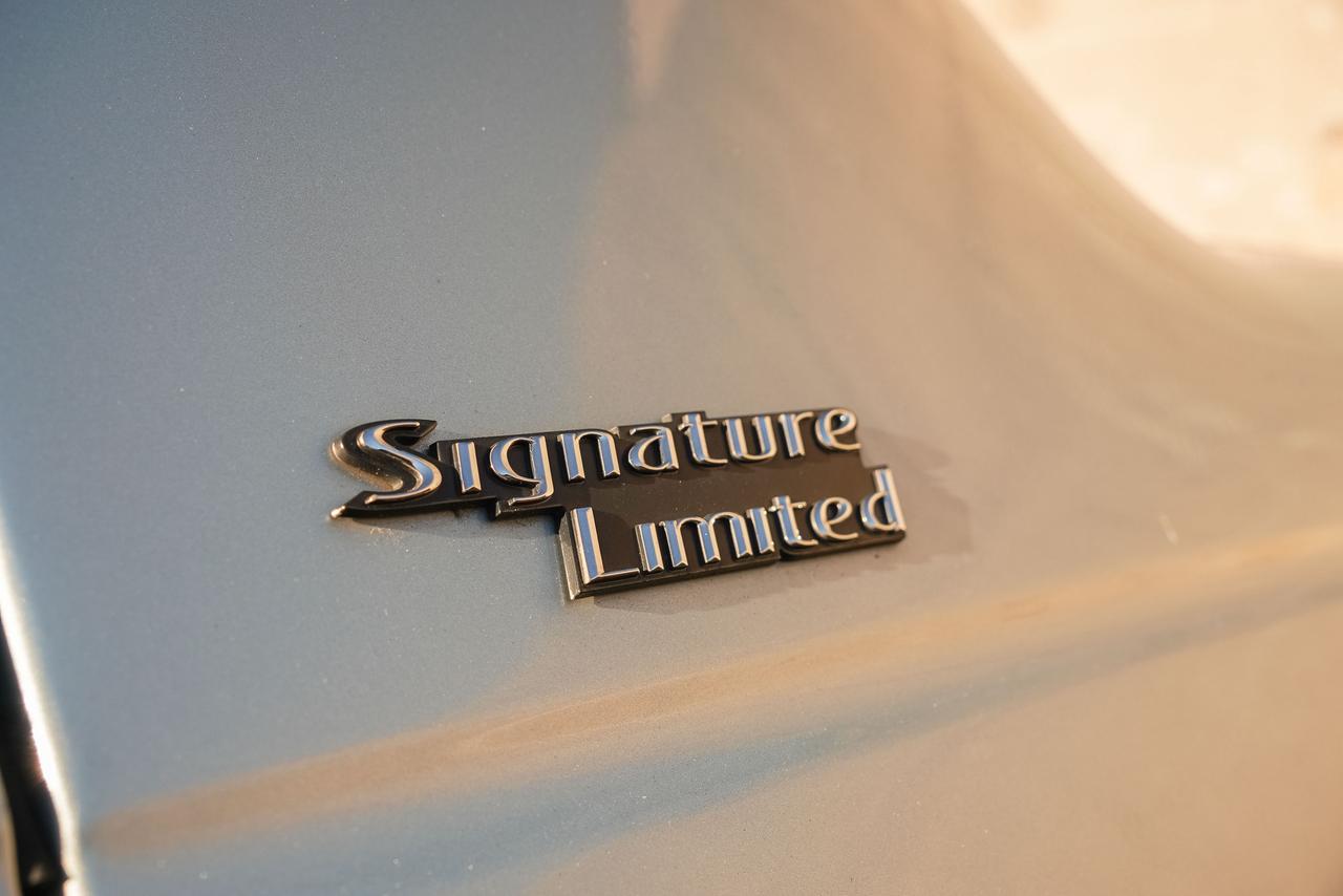 2009 Lincoln Town Car Signature Limited Photo