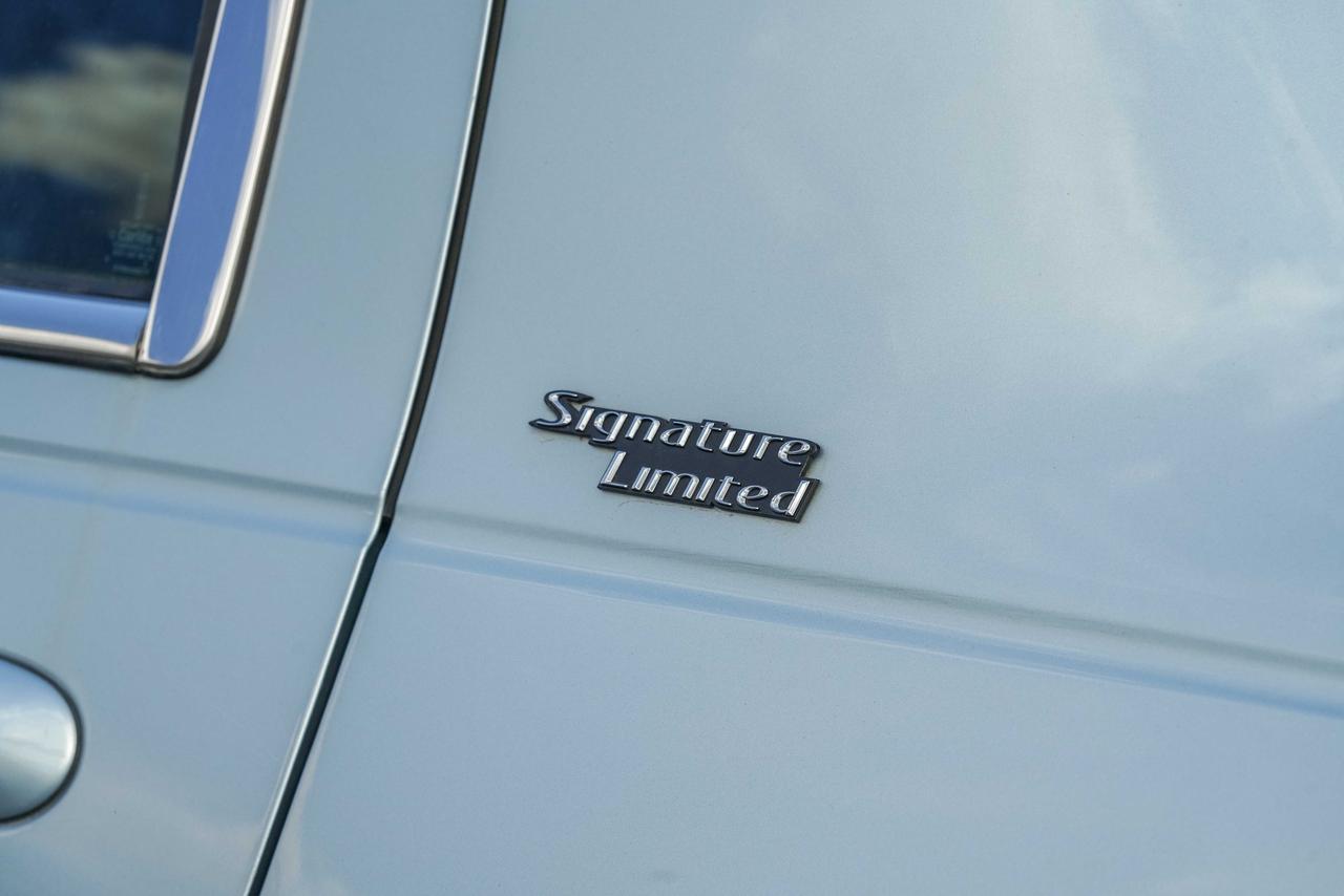 2009 Lincoln Town Car Signature Limited Photo